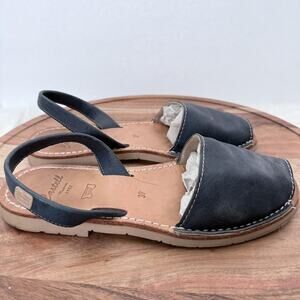 Castell Shoes Womens Size 39 Leather Slingback Navy Sandals Menorca Spain